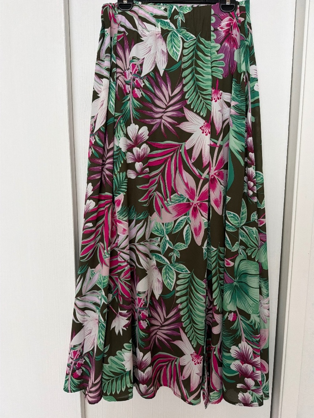 New York & Company Tropical Floral Maxi Skirt Size M NWT